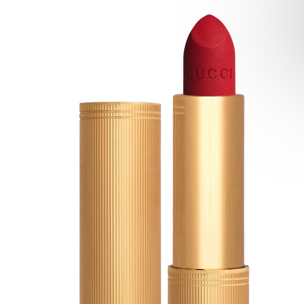Gucci Luxurious Lipstick 25 Goldie Red